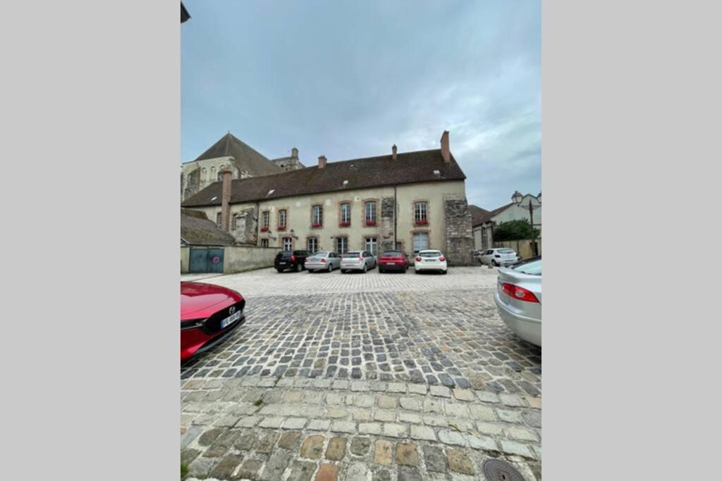 Appartement «La Vie Est Belle» Au Coeur De Sézanne Exteriér fotografie